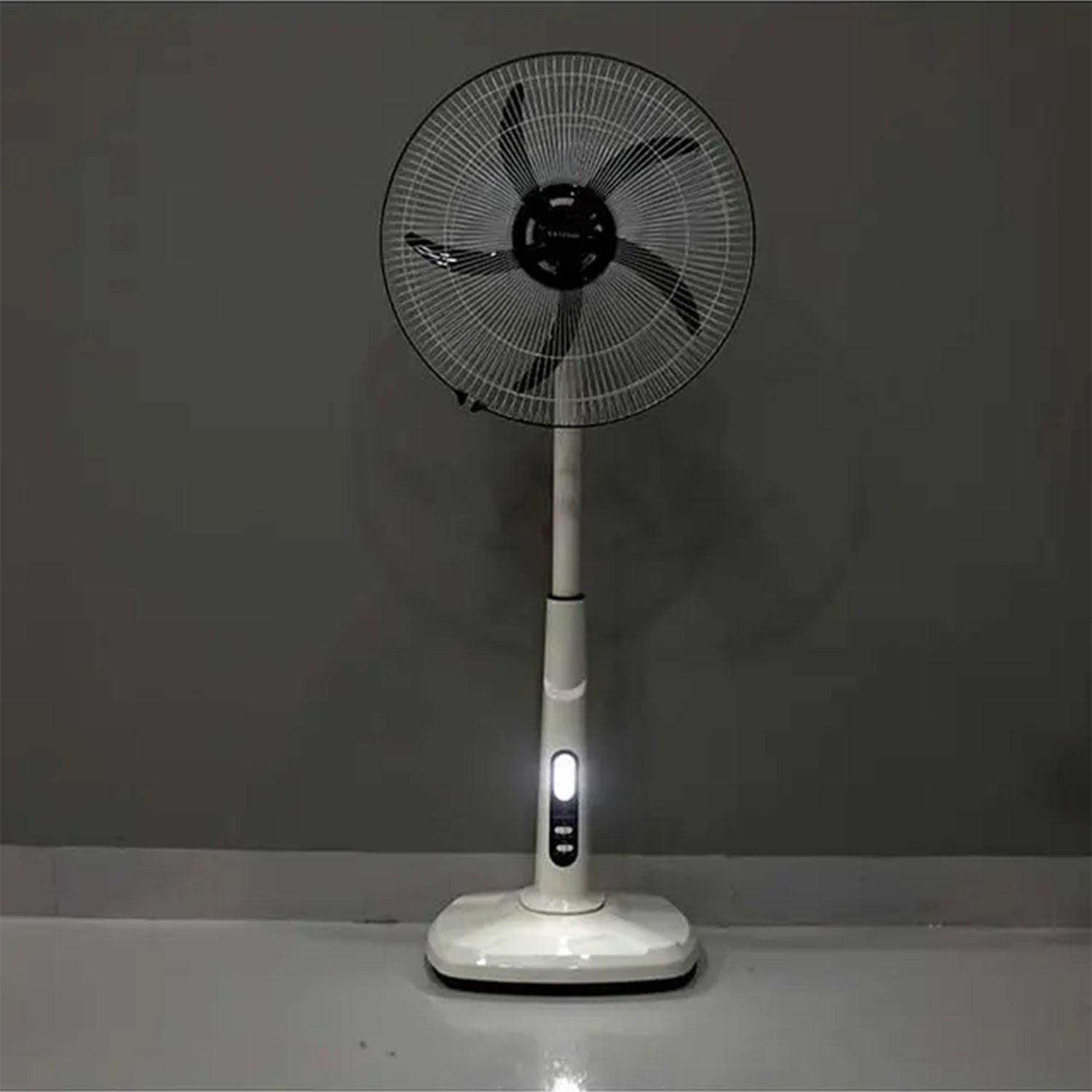 پنکه ایستاده شارژی کریپتون مدل KNF6245 - تصویر 2